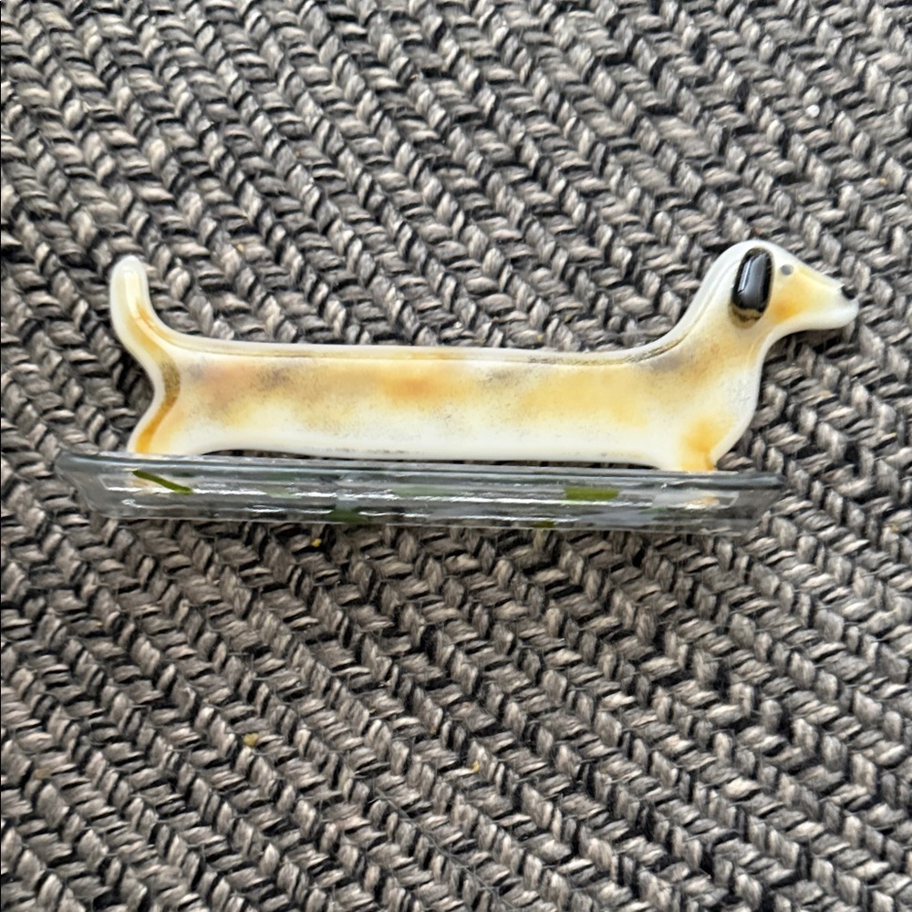 Handmade Fused Glass Sausage Dog (Dachshund) T30